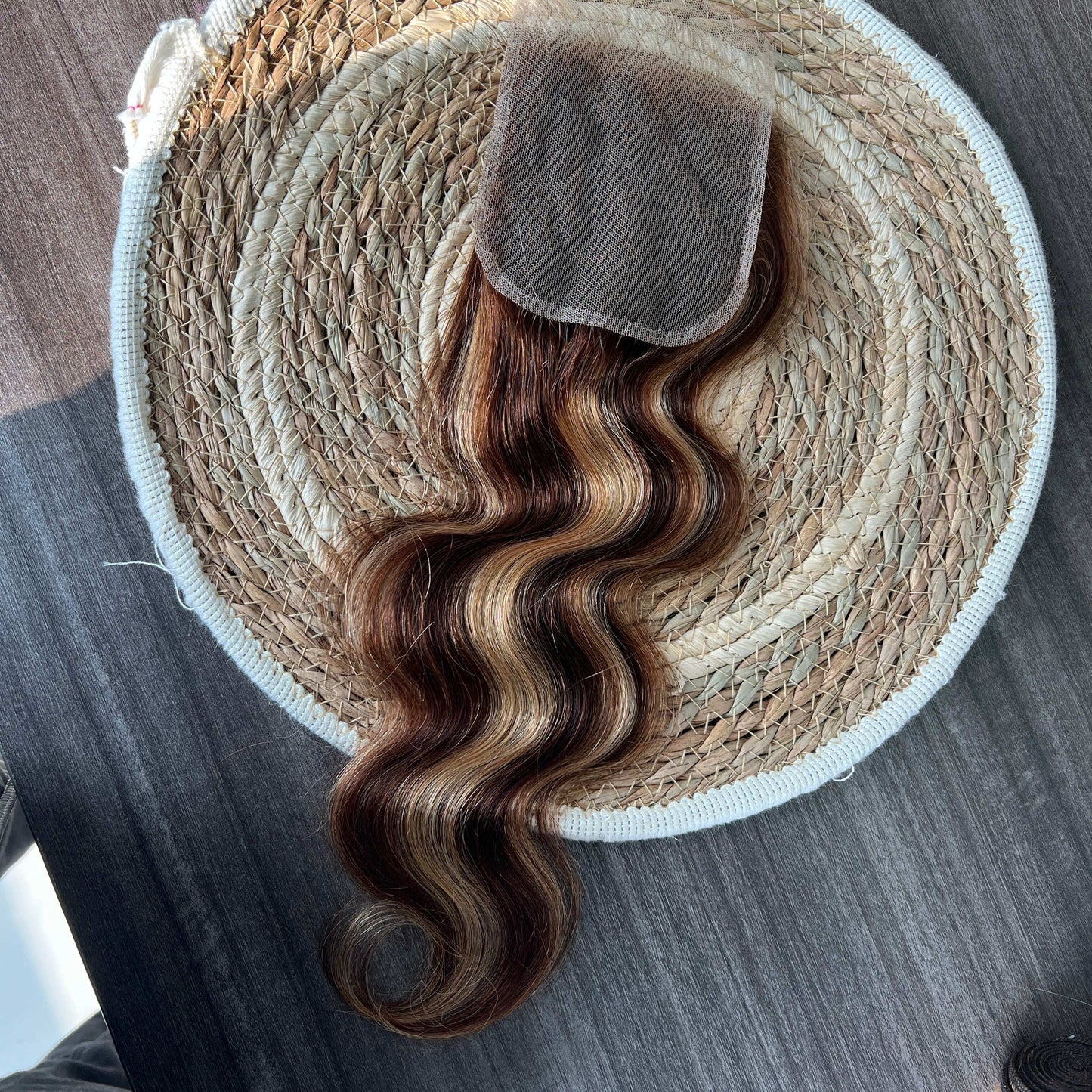 P4/27 Highlight Body Wave 4 Bundles With 4x4 Lace Closure Human Hair